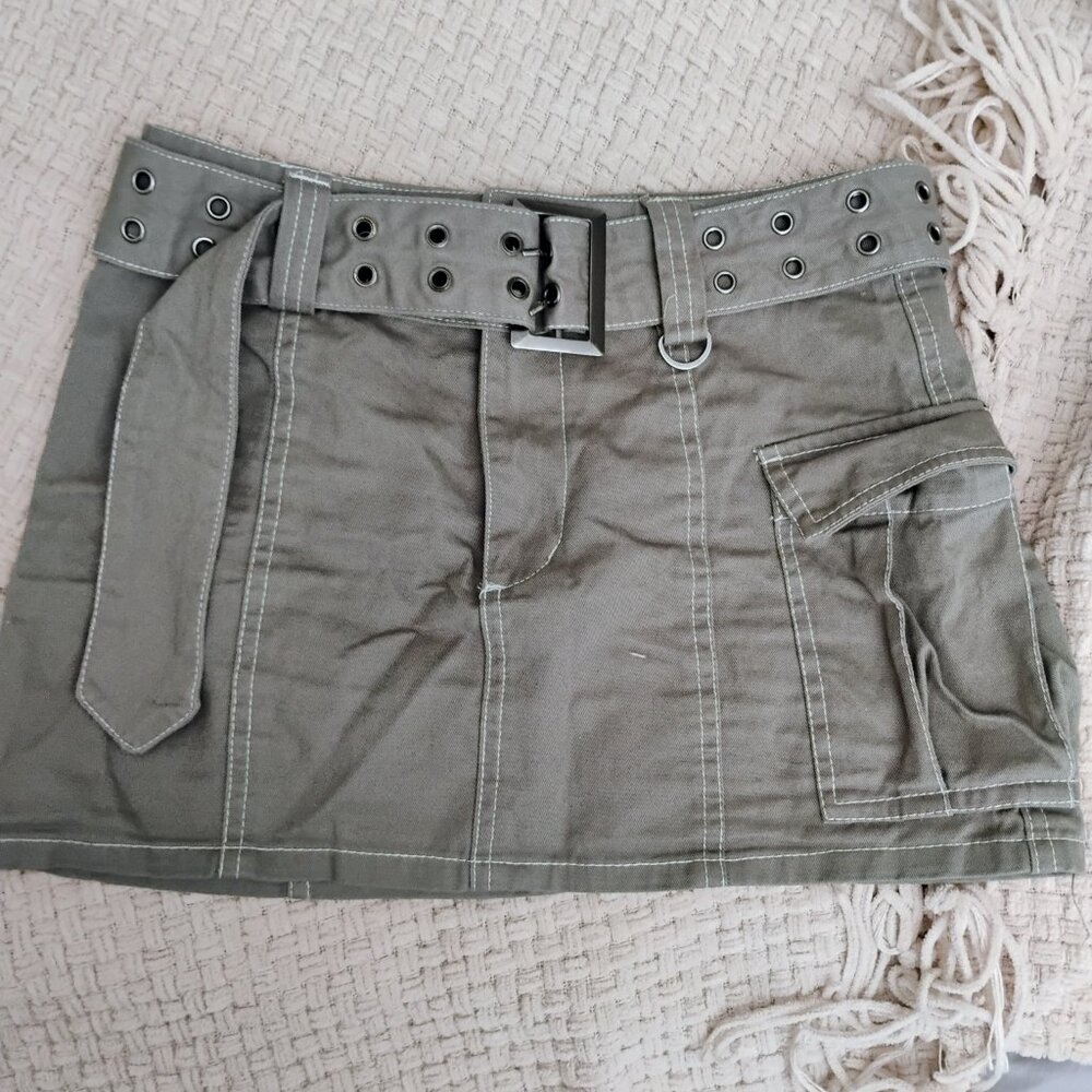 Forever 21 Green Cargo Skirt